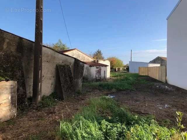 Terrain à BOUGUENAIS