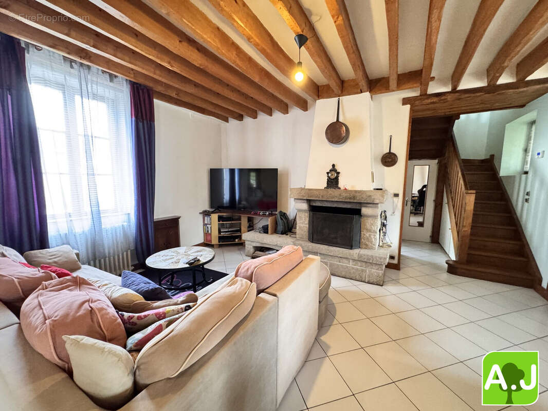 Maison à EZY-SUR-EURE