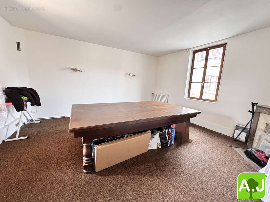 Maison à EZY-SUR-EURE