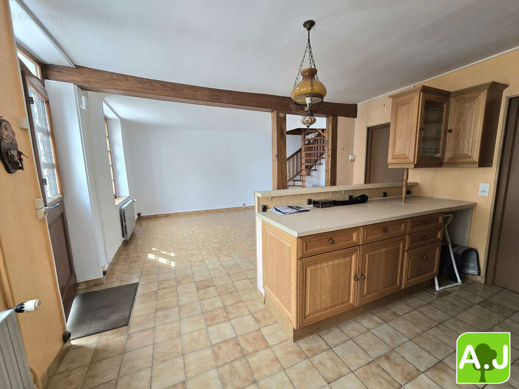 Maison à EZY-SUR-EURE