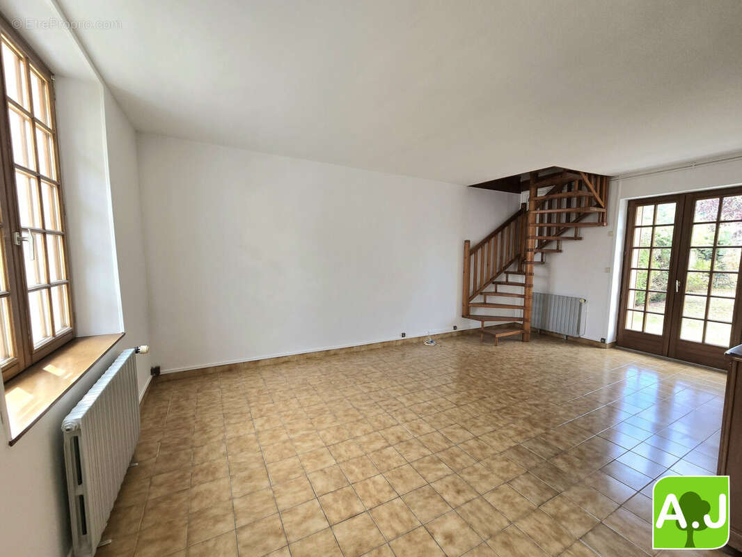 Maison à EZY-SUR-EURE