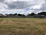 Terrain à NOYANT-DE-TOURAINE