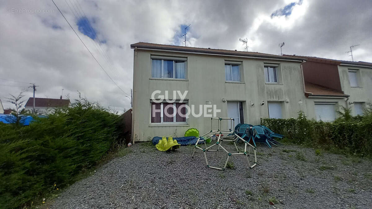 Maison à ISIGNY-SUR-MER