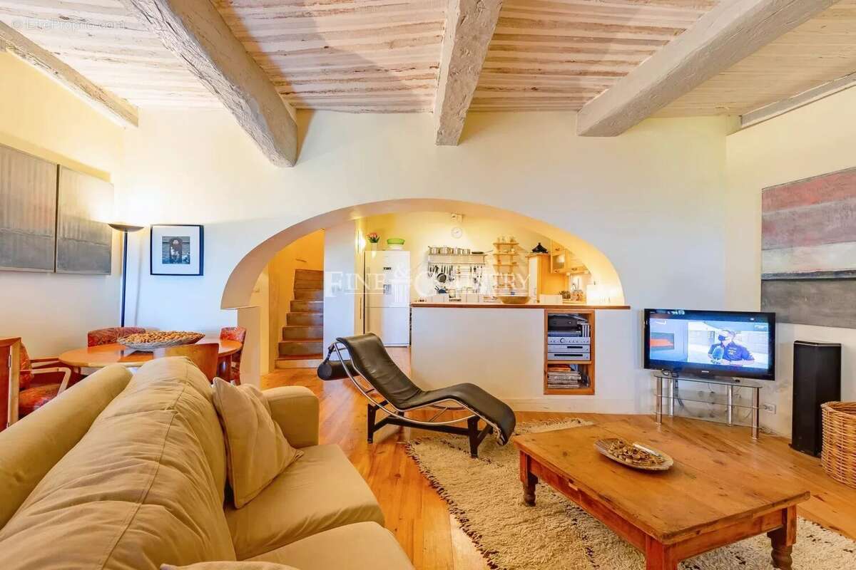 Maison à MONTAUROUX