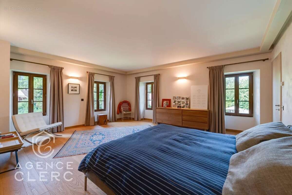 Maison à SAINT-JORIOZ