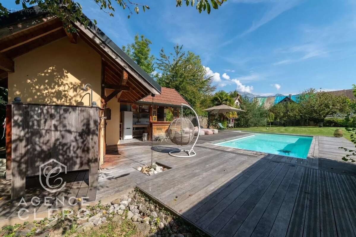 Maison à SAINT-JORIOZ