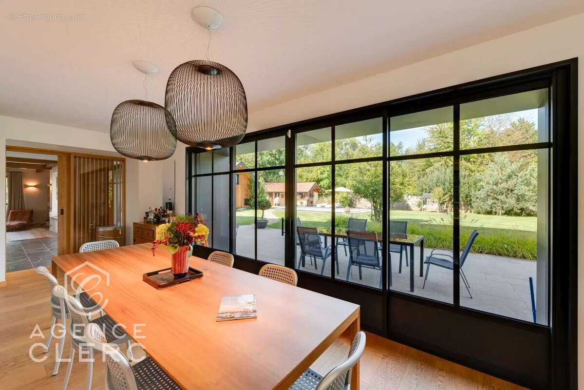 Maison à SAINT-JORIOZ