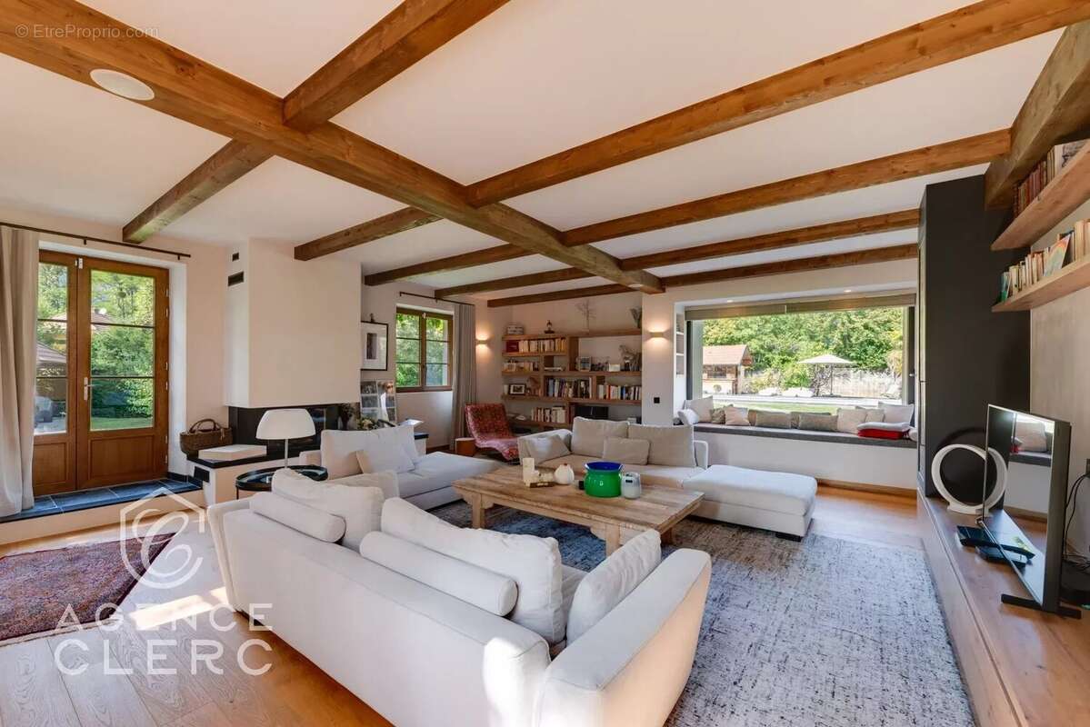 Maison à SAINT-JORIOZ