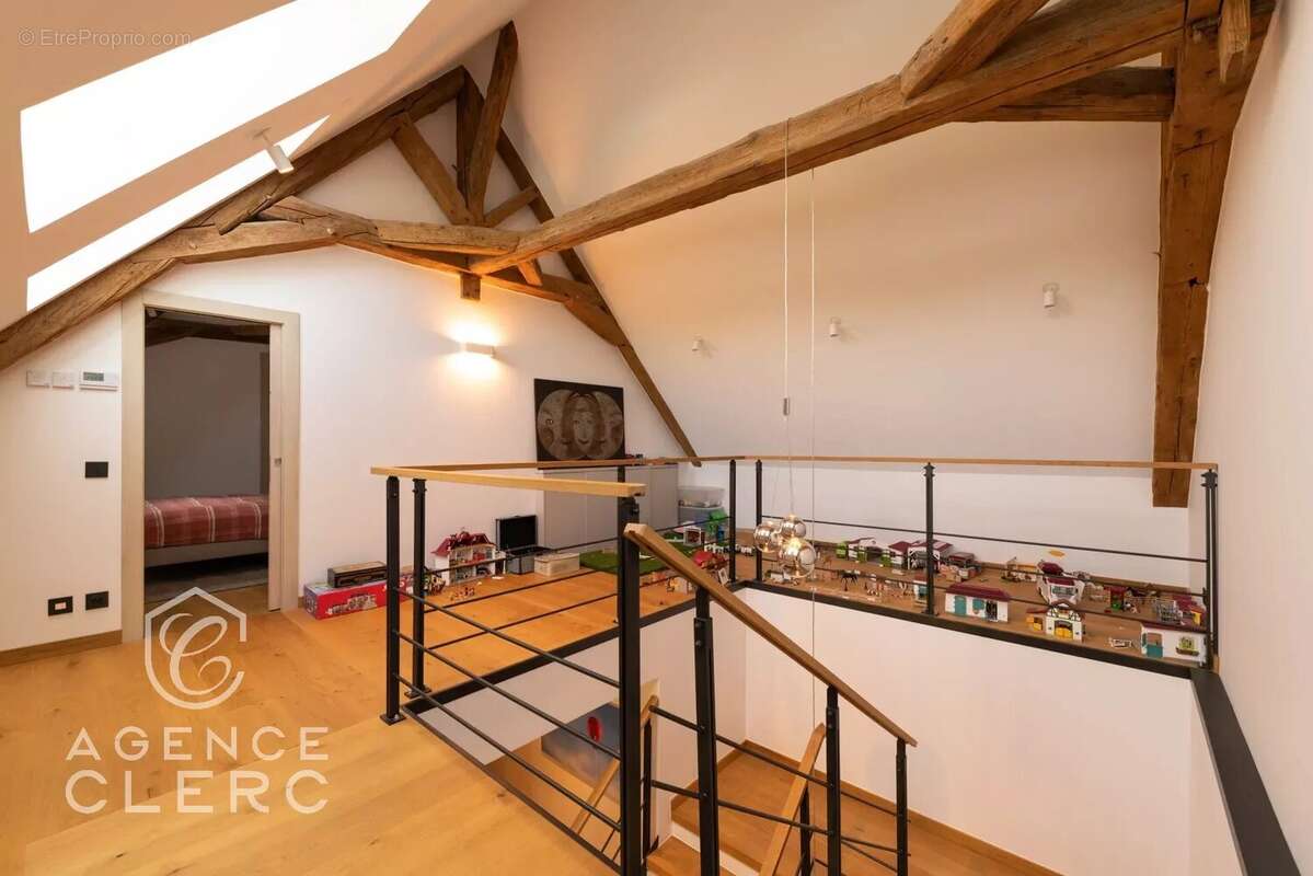 Maison à SAINT-JORIOZ