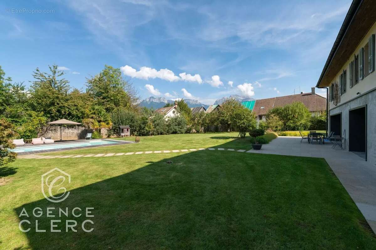 Maison à SAINT-JORIOZ