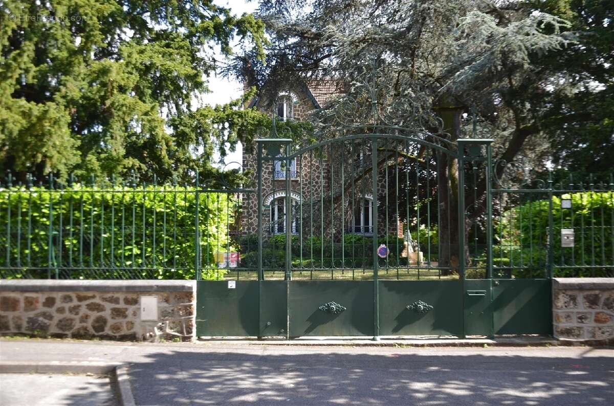 Maison à CHAMPIGNY-SUR-MARNE