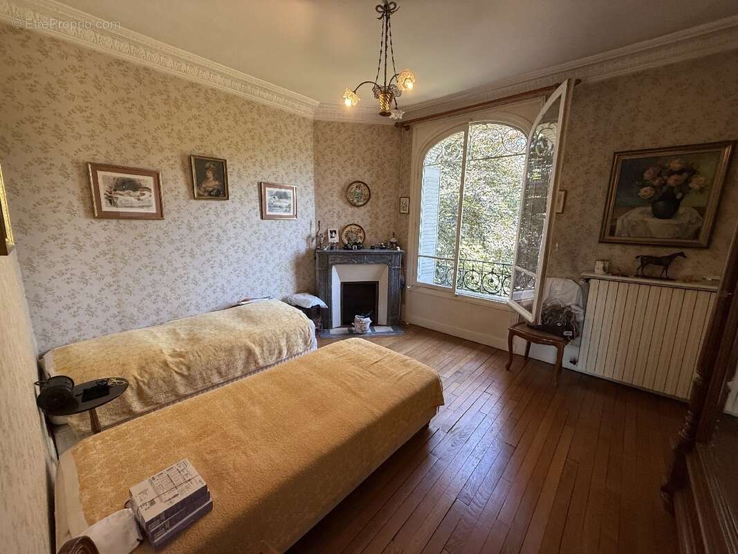 Maison à CHAMPIGNY-SUR-MARNE