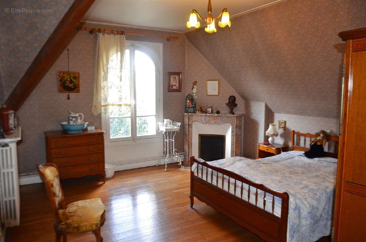 Maison à CHAMPIGNY-SUR-MARNE