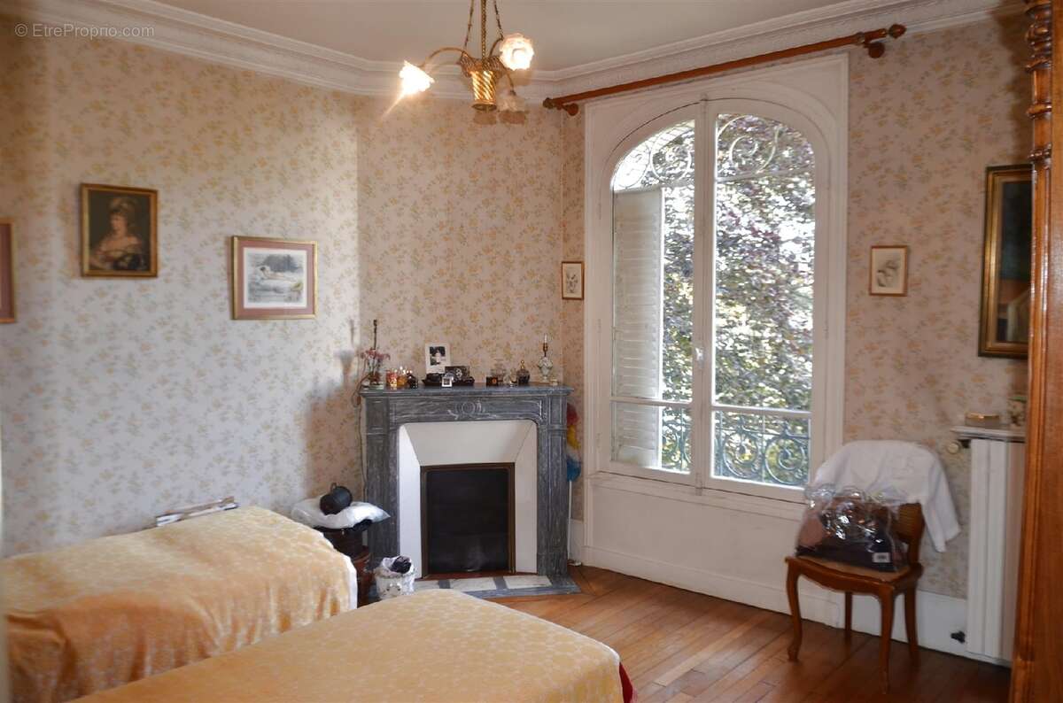 Maison à CHAMPIGNY-SUR-MARNE