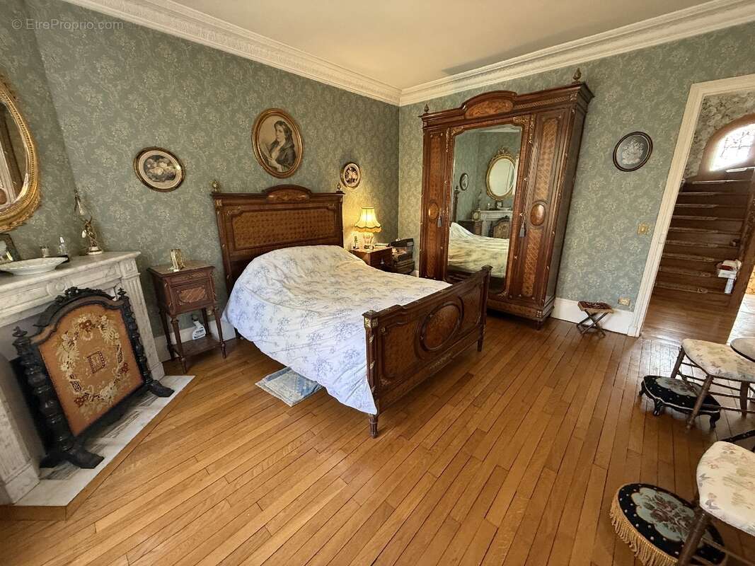 Maison à CHAMPIGNY-SUR-MARNE