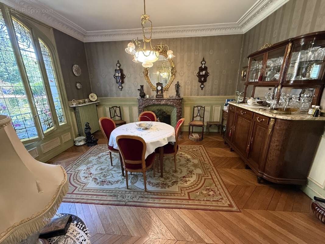 Maison à CHAMPIGNY-SUR-MARNE