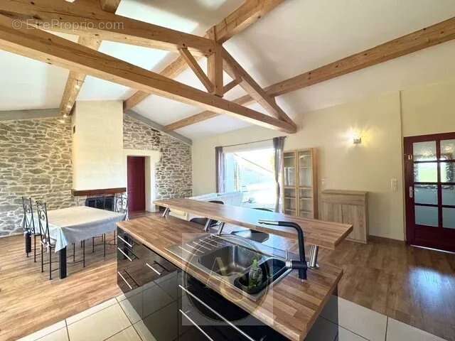 Maison à MARSEILLETTE