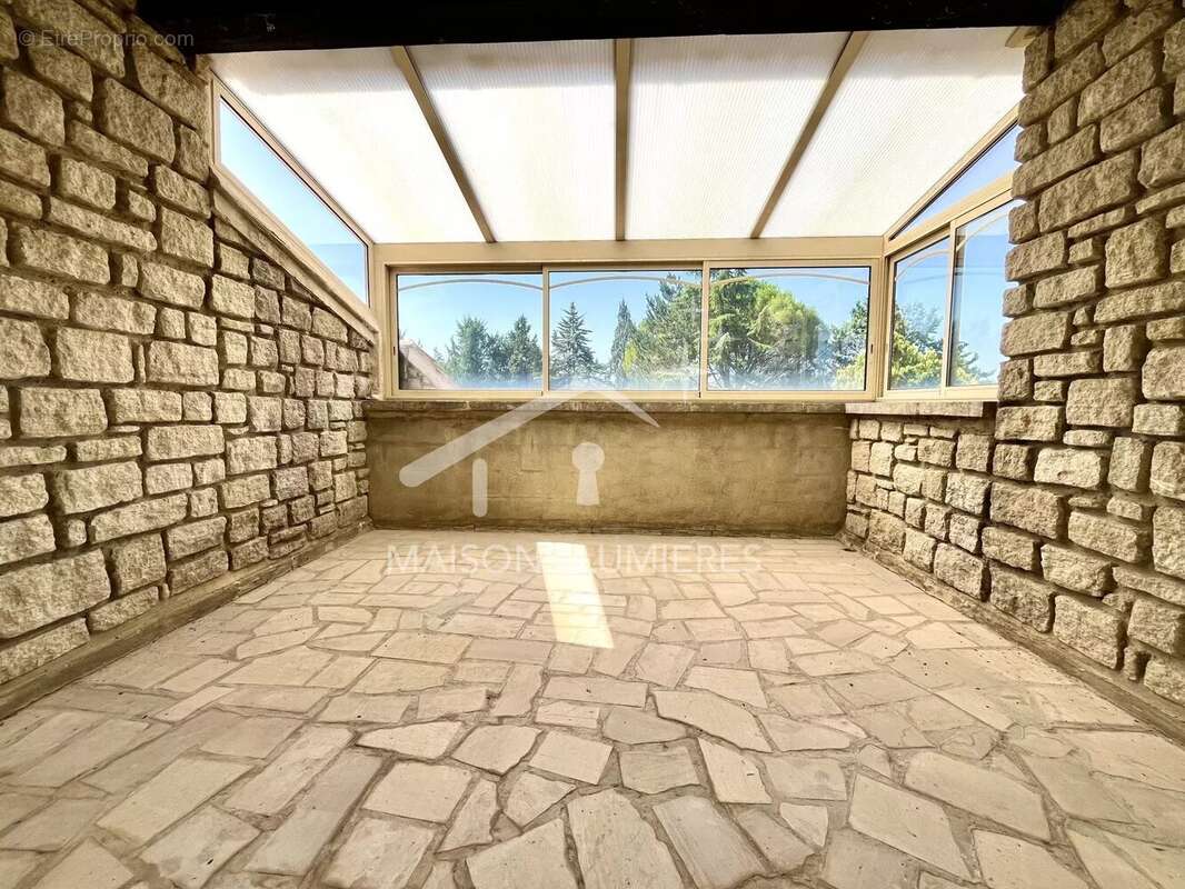 Maison à PERNES-LES-FONTAINES