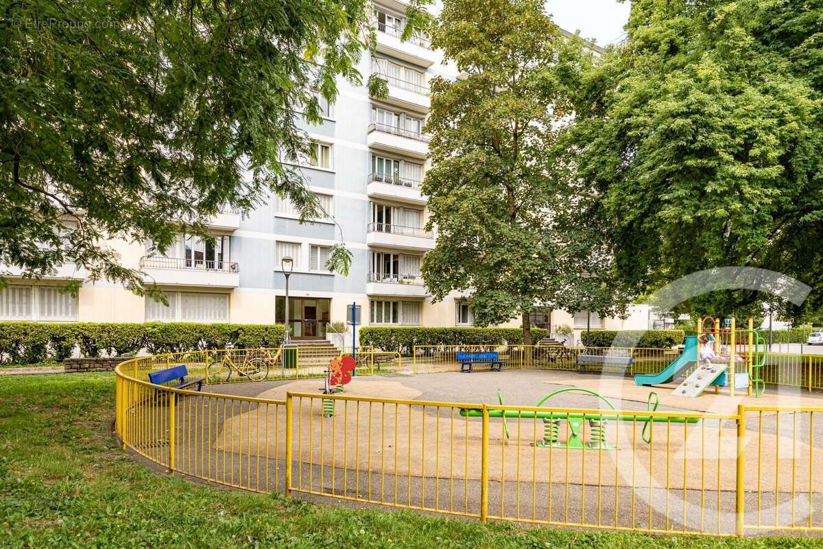 Appartement à SAINT-MARTIN-D&#039;HERES