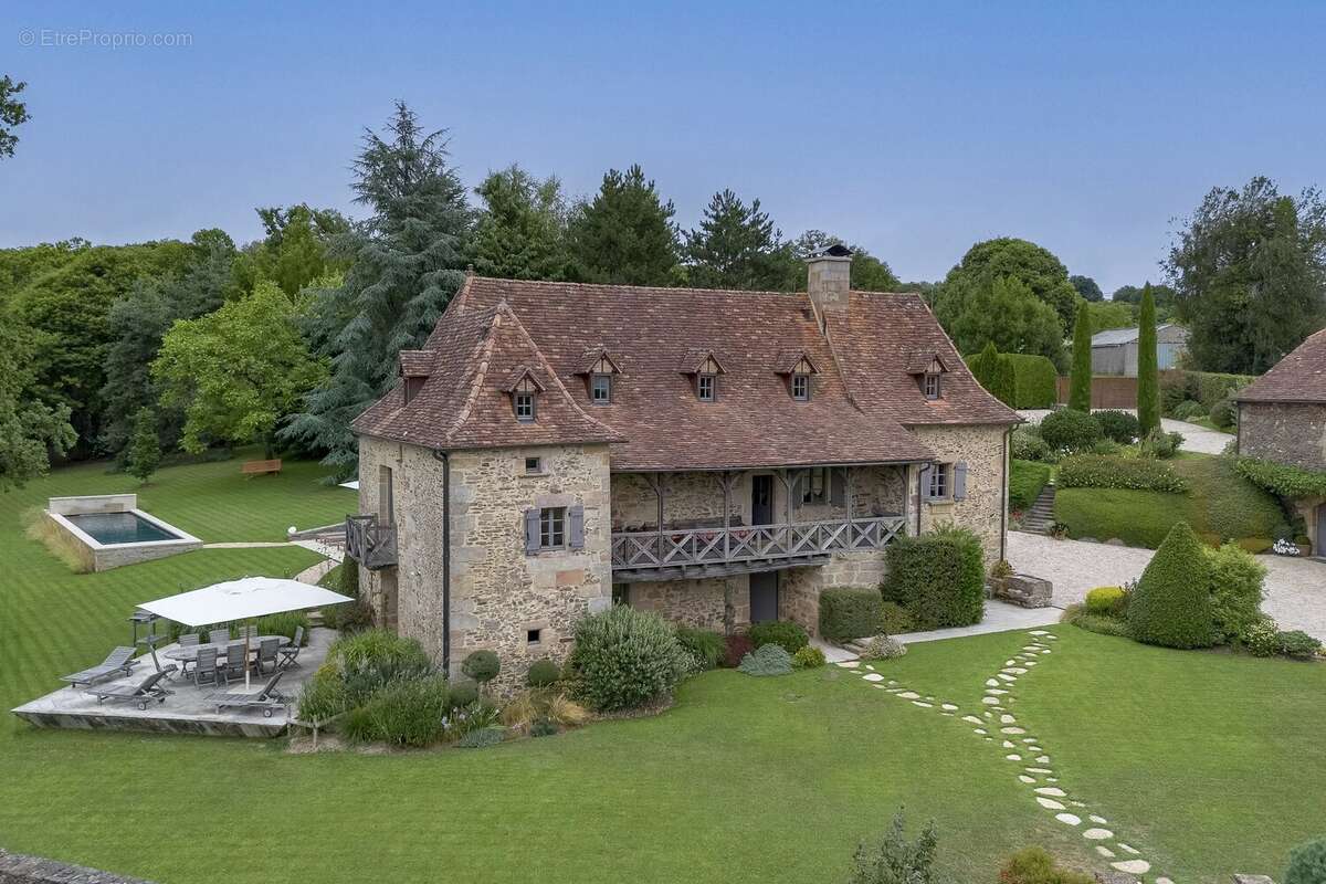 Maison à SAINT-CERE