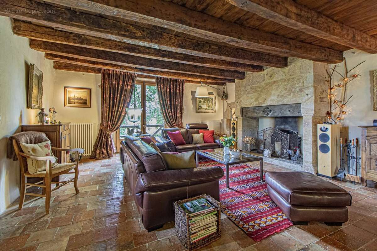 Maison à SAINT-CERE