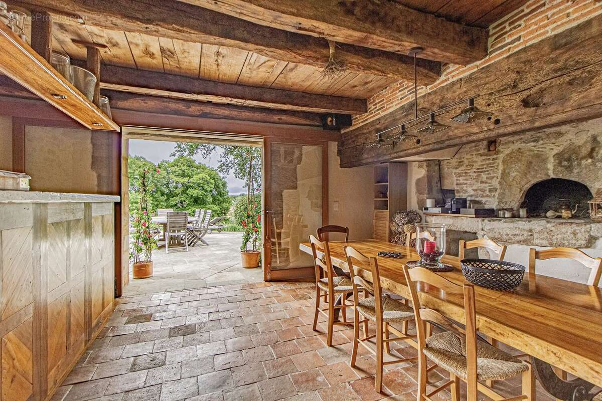 Maison à SAINT-CERE