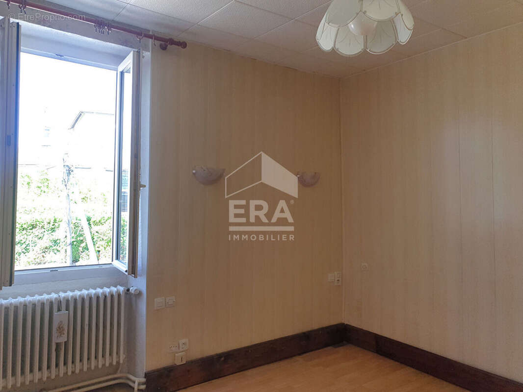 Maison à SAINT-ANDRE-LE-GAZ