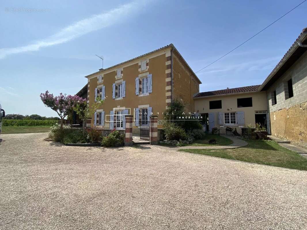 Maison à SAINT-SEVER