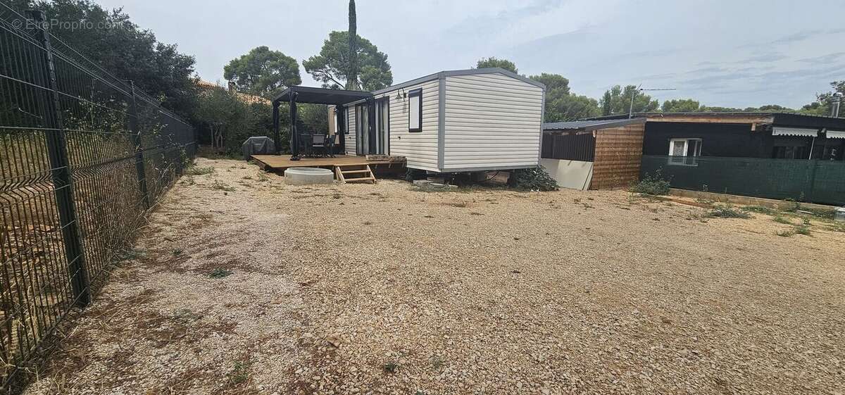 Mobil-home, terrain, habitation legere, chalet, 4 pieces, - Maison à LA CIOTAT