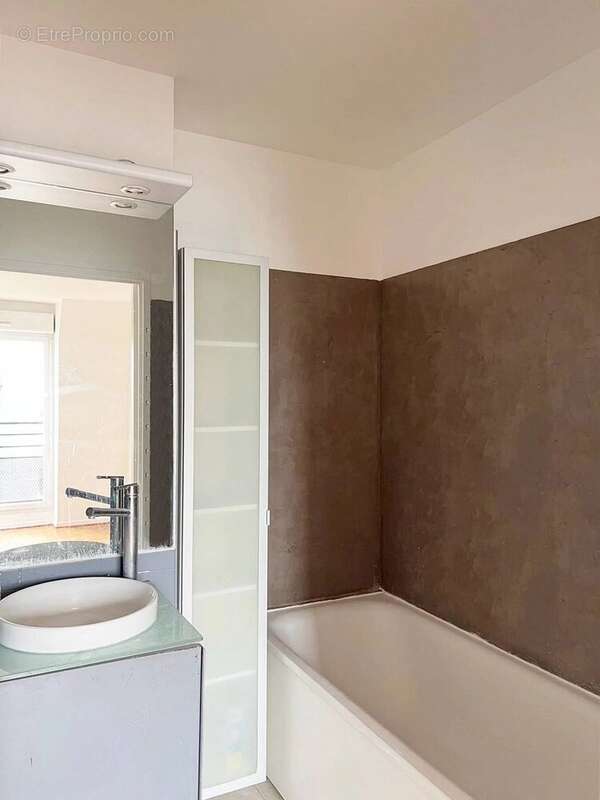 Appartement à MAISONS-ALFORT