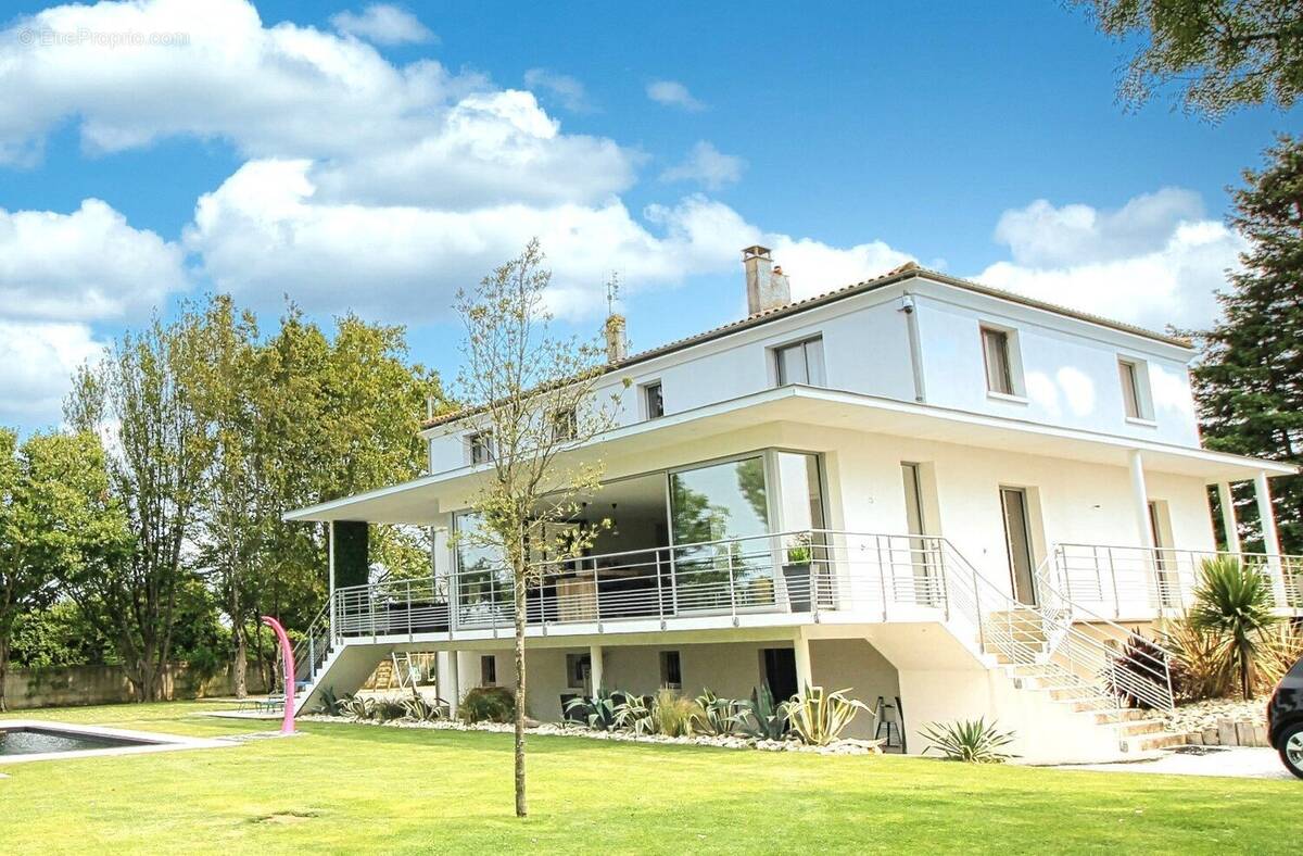 Maison à SAUJON