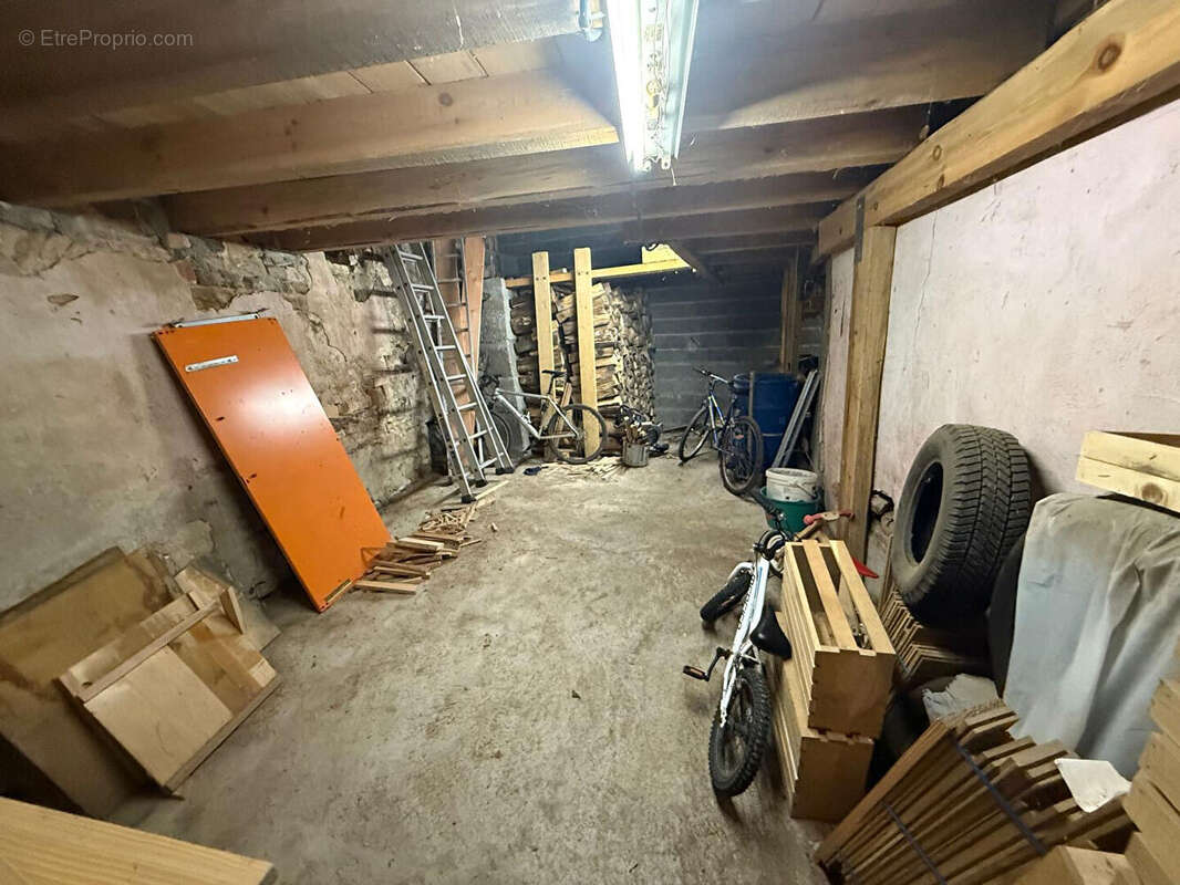 Maison à GIRCOURT-LES-VIEVILLE