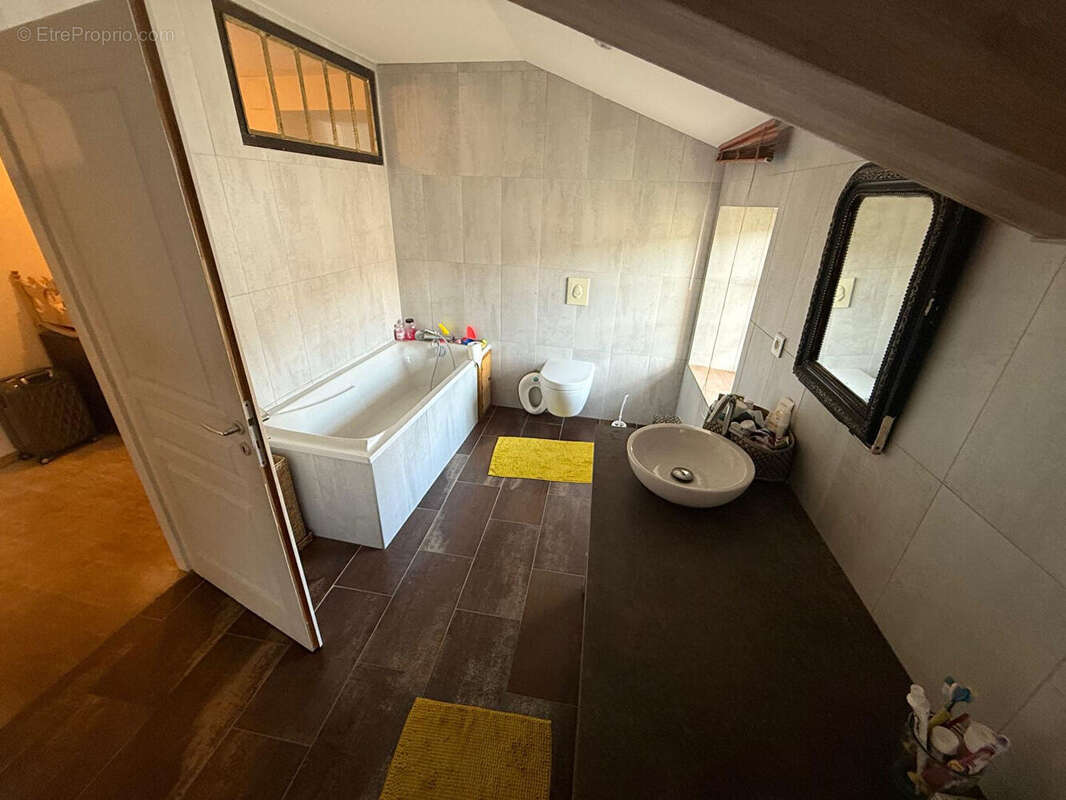 Maison à GIRCOURT-LES-VIEVILLE