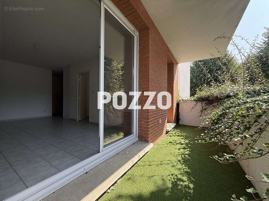 Appartement à LA RIVIERE-SAINT-SAUVEUR