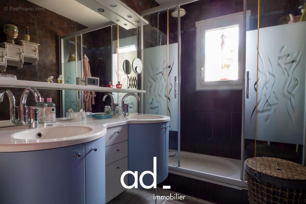 Maison à DOMPIERRE-SUR-MER