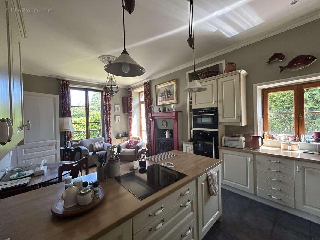 Maison à PONT-D&#039;OUILLY