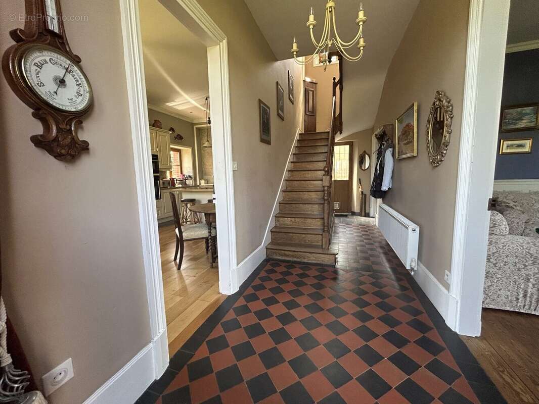 Maison à PONT-D&#039;OUILLY