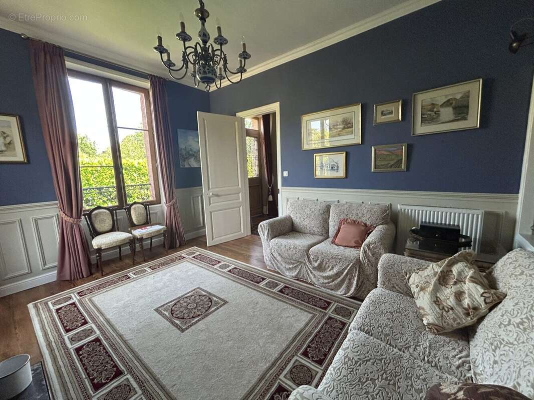 Maison à PONT-D&#039;OUILLY