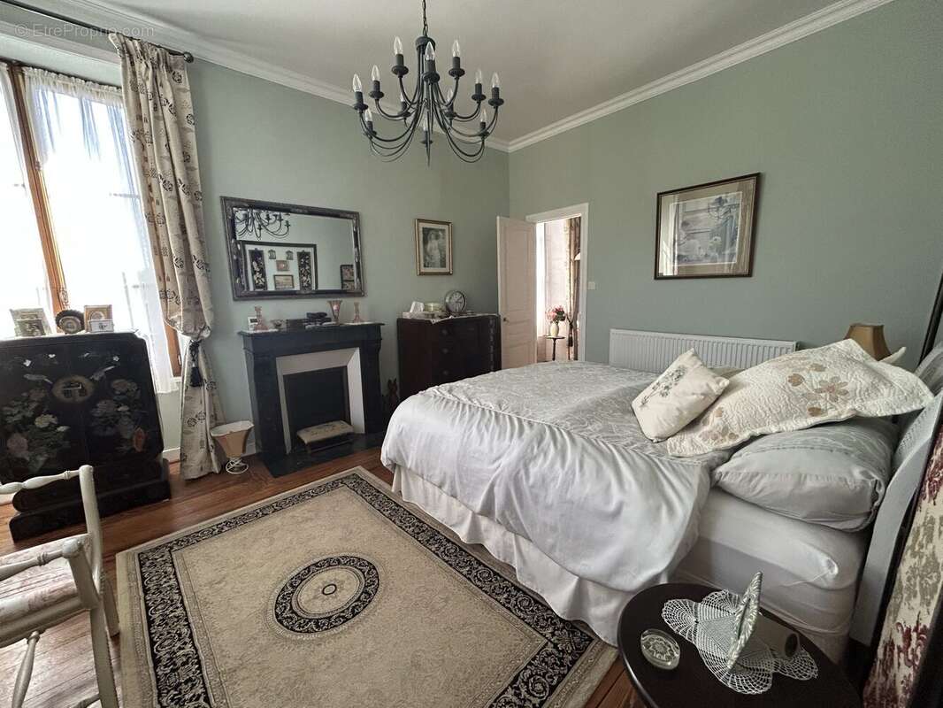 Maison à PONT-D&#039;OUILLY