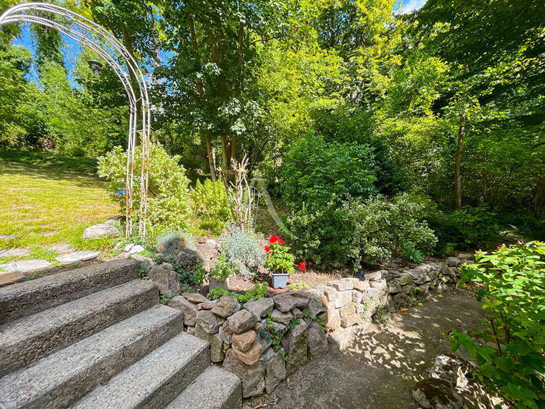 Maison à AUVERS-SUR-OISE