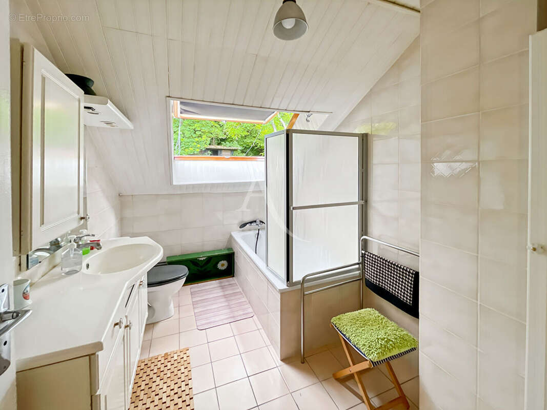 Maison à AUVERS-SUR-OISE