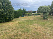 Terrain à FOLLAINVILLE-DENNEMONT