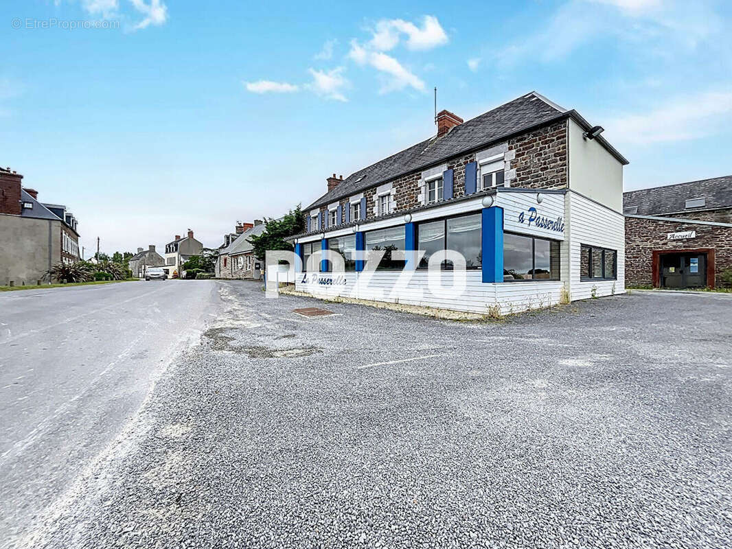 Maison à BRICQUEVILLE-SUR-MER