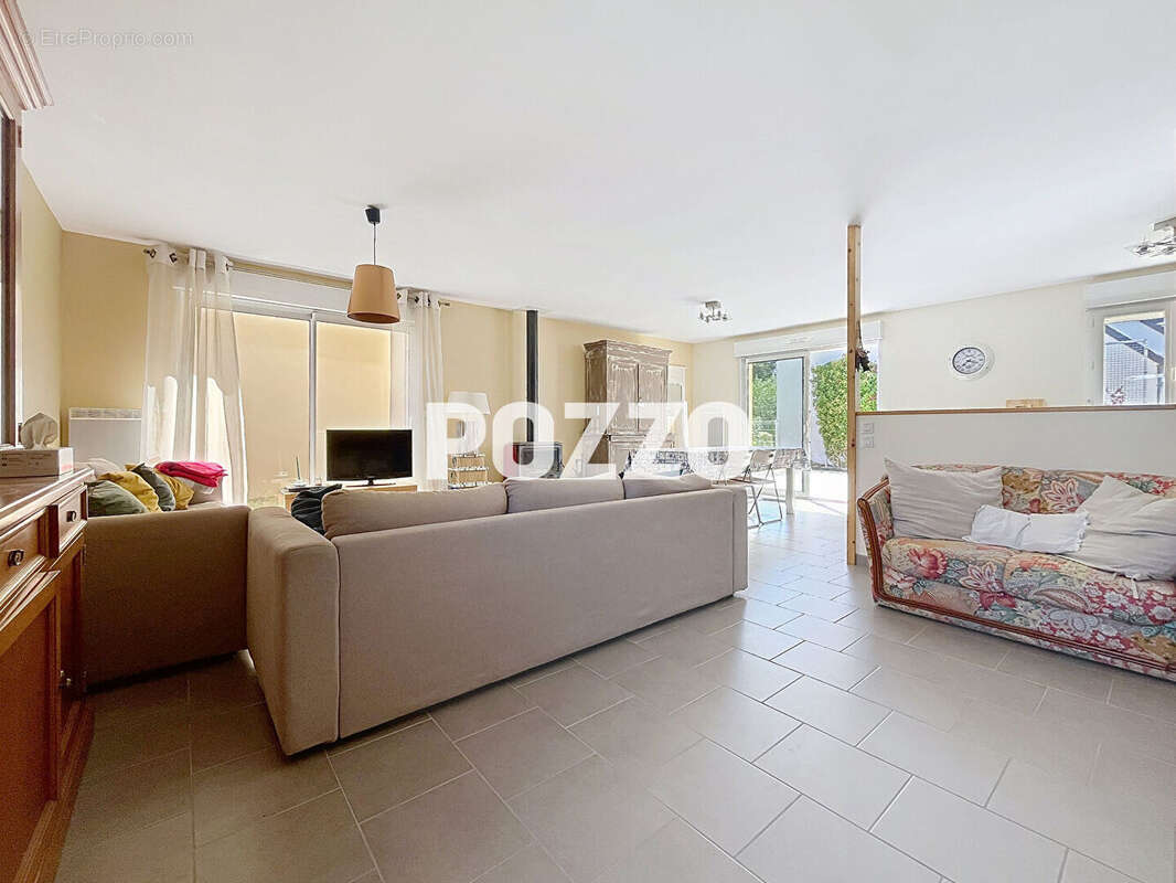 Maison à LINGREVILLE