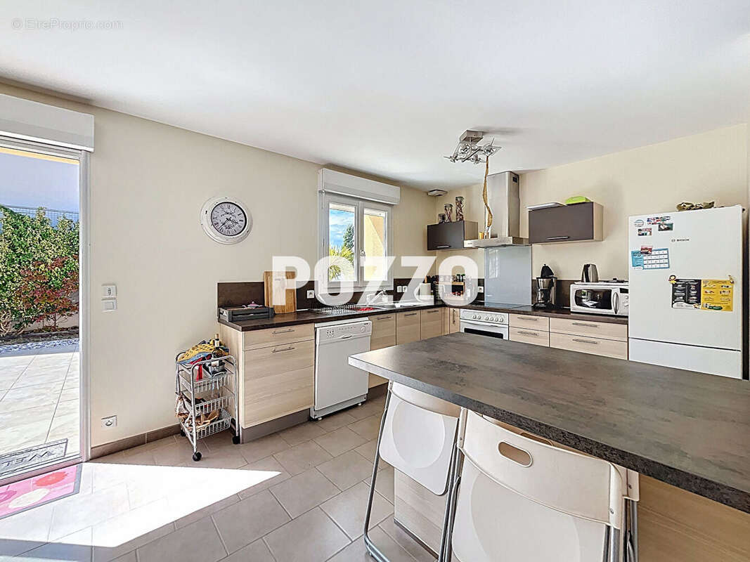 Maison à LINGREVILLE