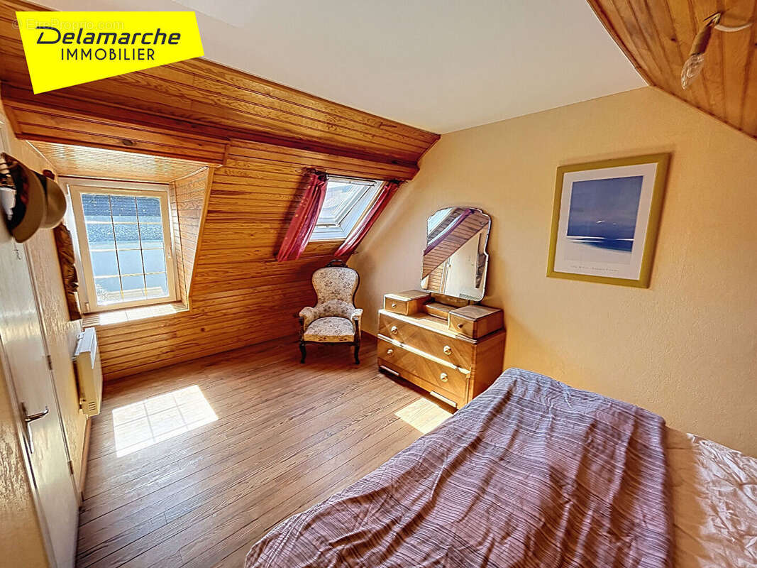 Maison à DONVILLE-LES-BAINS