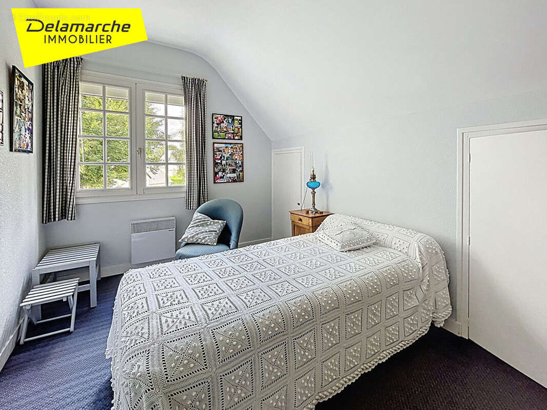 Maison à SAINT-DENIS-LE-GAST