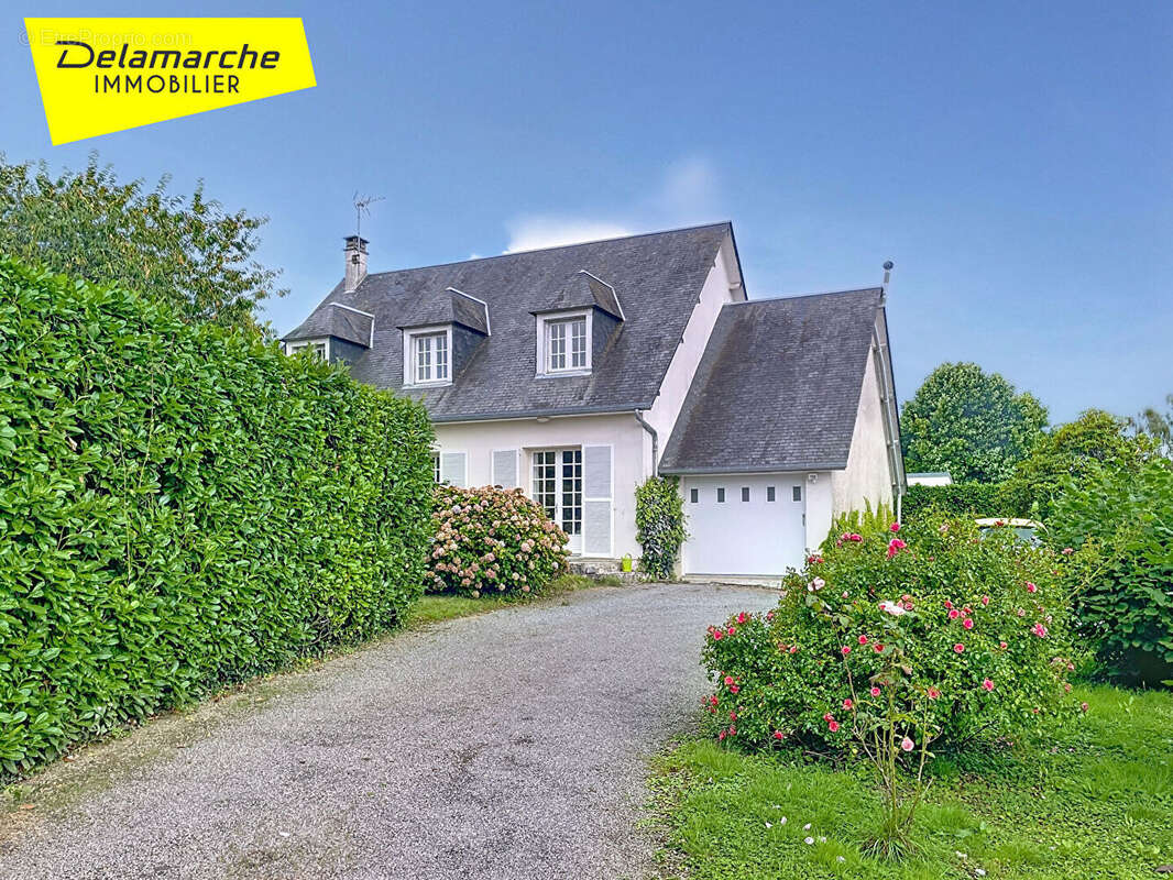 Maison à SAINT-DENIS-LE-GAST