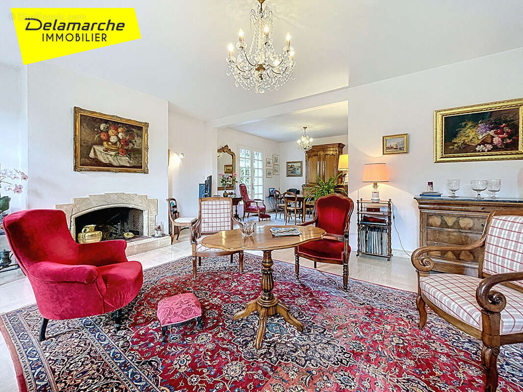 Maison à SAINT-DENIS-LE-GAST