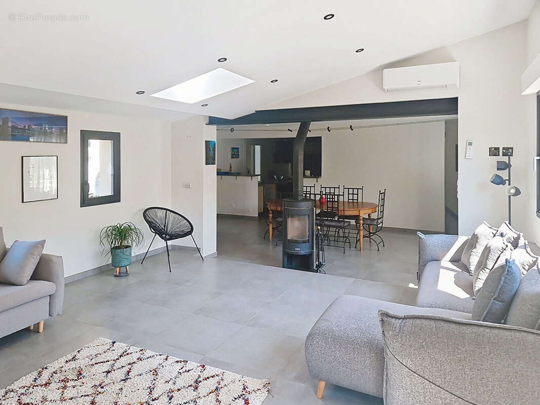 Maison à LES ANGLES